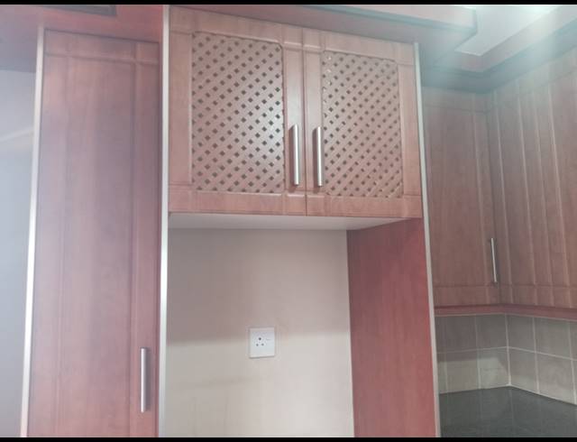 3 BEDROOM FREEHOLD FOR SALE IN LEACHVILLE